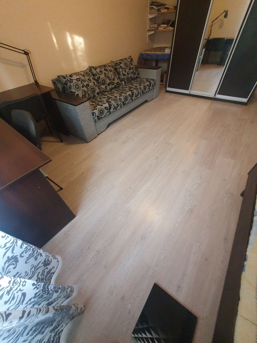 Spacious City Center Apartment with Separate Room
