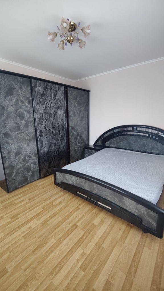 2-Room Apartment with Parking, Modern Renovation, Full Furnishing