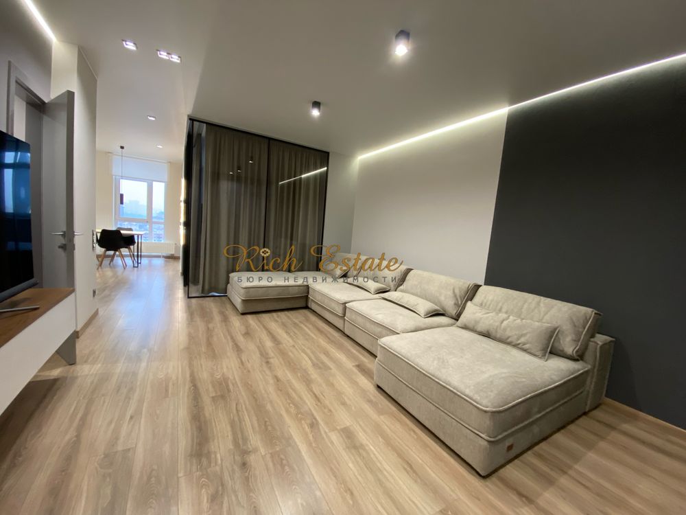 Stylish 1-Bedroom Apartment in Elyseum Complex, Kyiv City Center