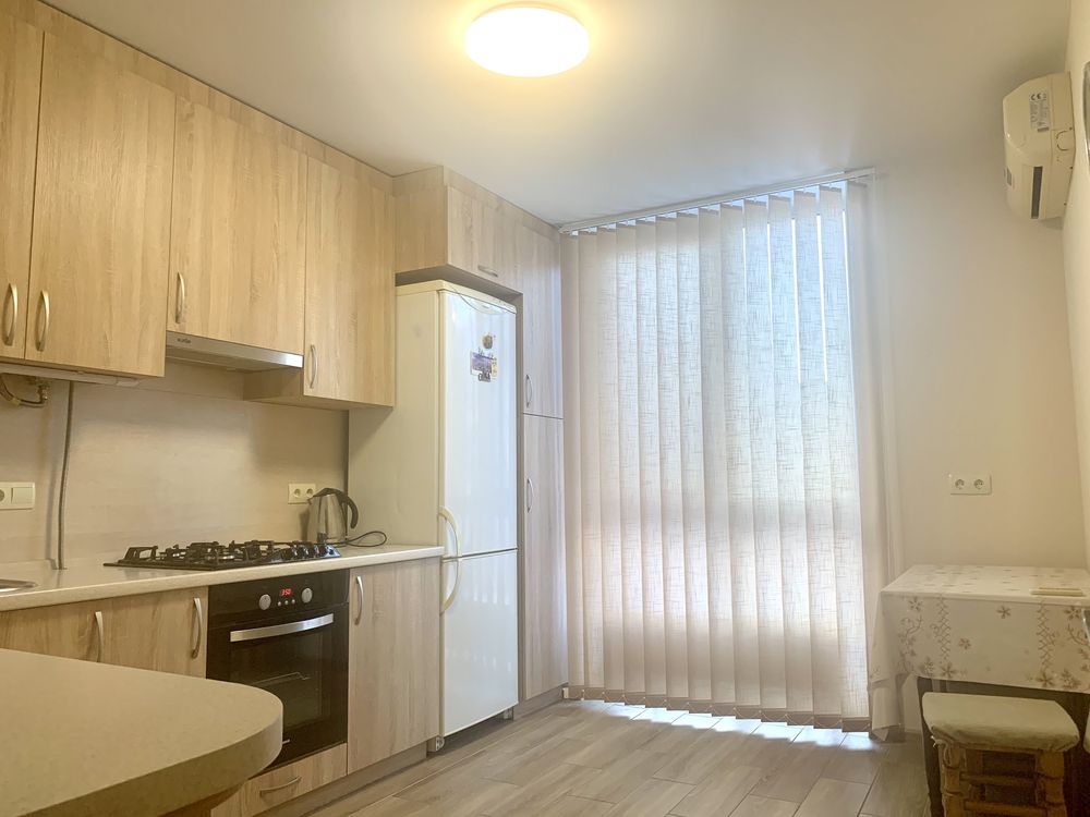 Cozy Apartment in Bilohordka White Chocolate Residential Complex