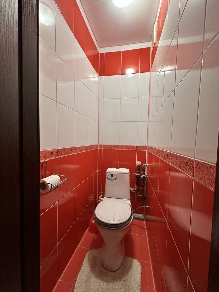 2-Room Apartment near Pivdennyi Shopping Center, Vyhovskyi Street