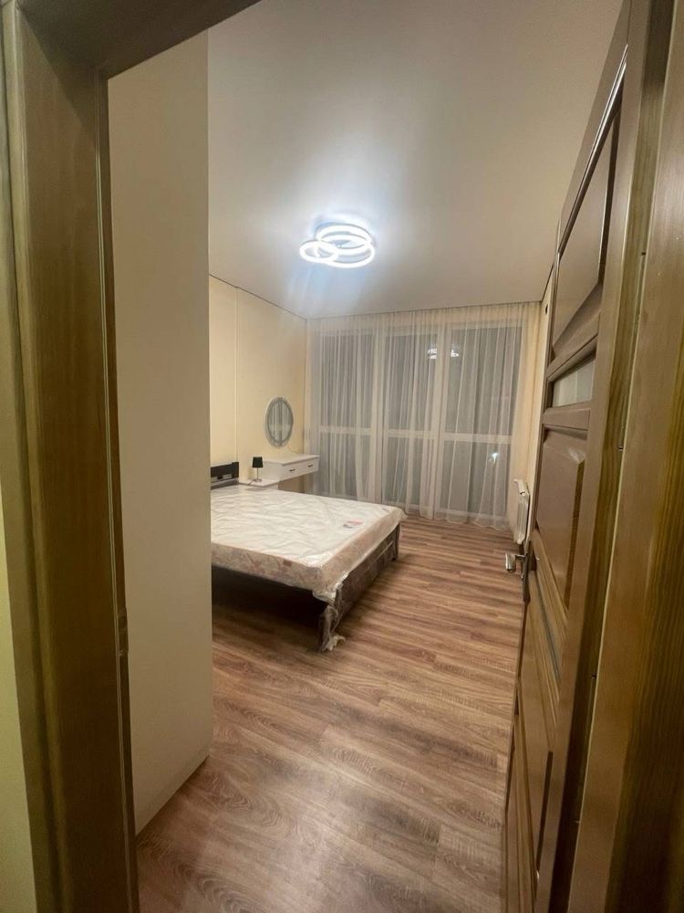 Designer Renovated Apartment near Pechersk Metro