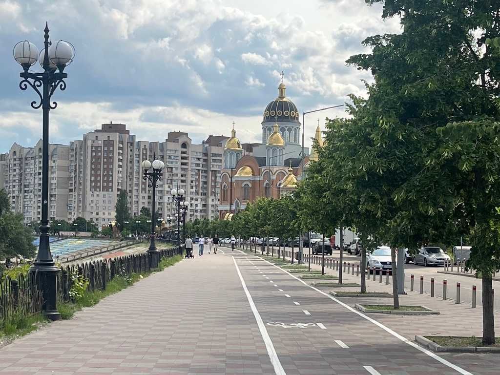2-bedroom apartment in Obolon district, near Pryrychna Street