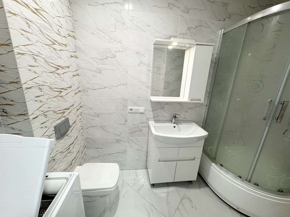 Spacious 1-bedroom apartment near Zamarstynovska Street with modern amenities
