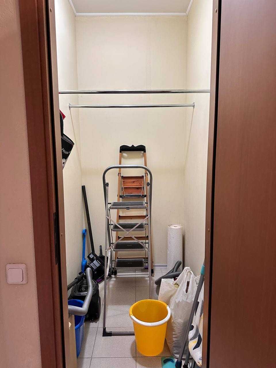 Modern 1-bedroom apartment in Arkadiyivska Vezha complex (city center)