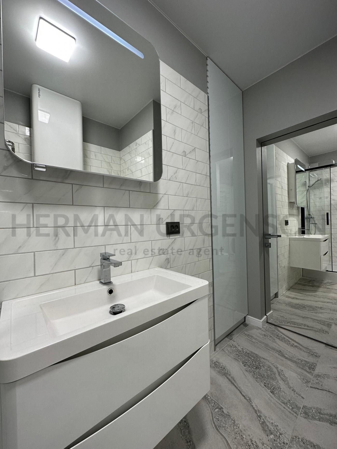 Stylish Furnished City Center Apartment with Modern Design