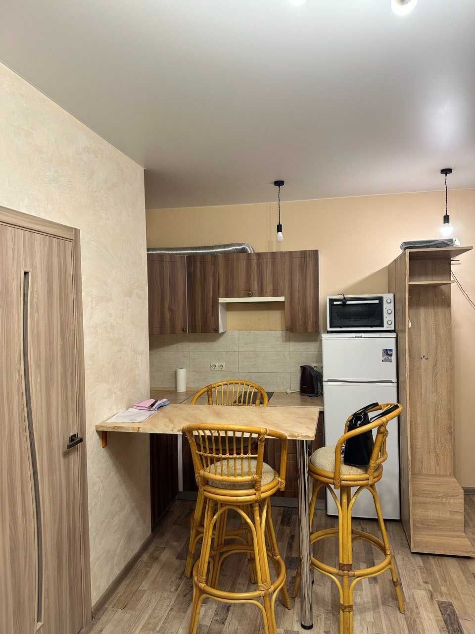 Studio Apartment with Euro Renovation Near Lukyanivka Metro