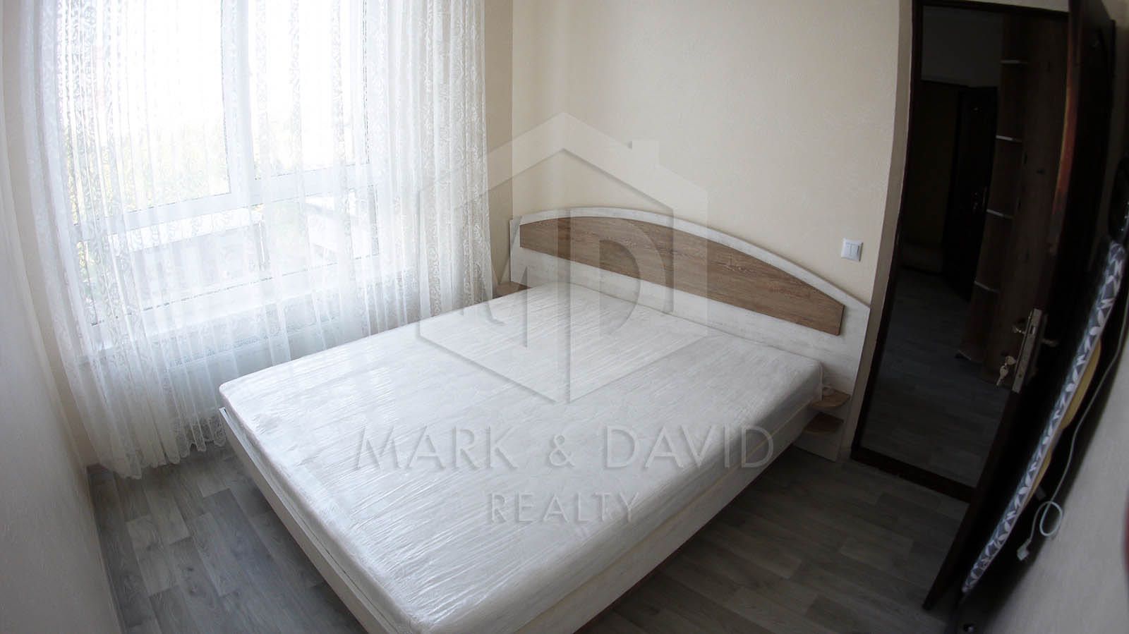 2-Room Apartment in Park Land Complex, Praktychna Street