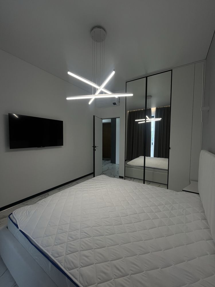 Modern Designer Apartment in Sherwood Club Residence