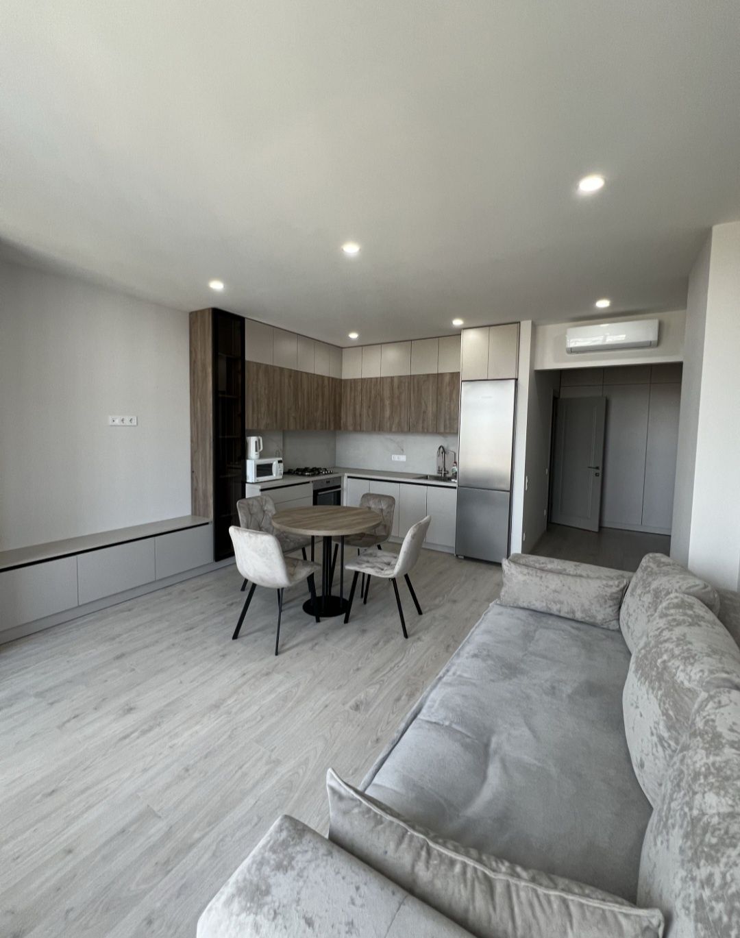 1-Bedroom Apartment with Fresh Renovation in New Building on Shevchenko Street