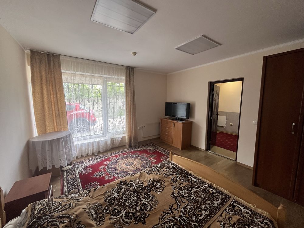 Apartment on Ivasyuka Street with full amenities