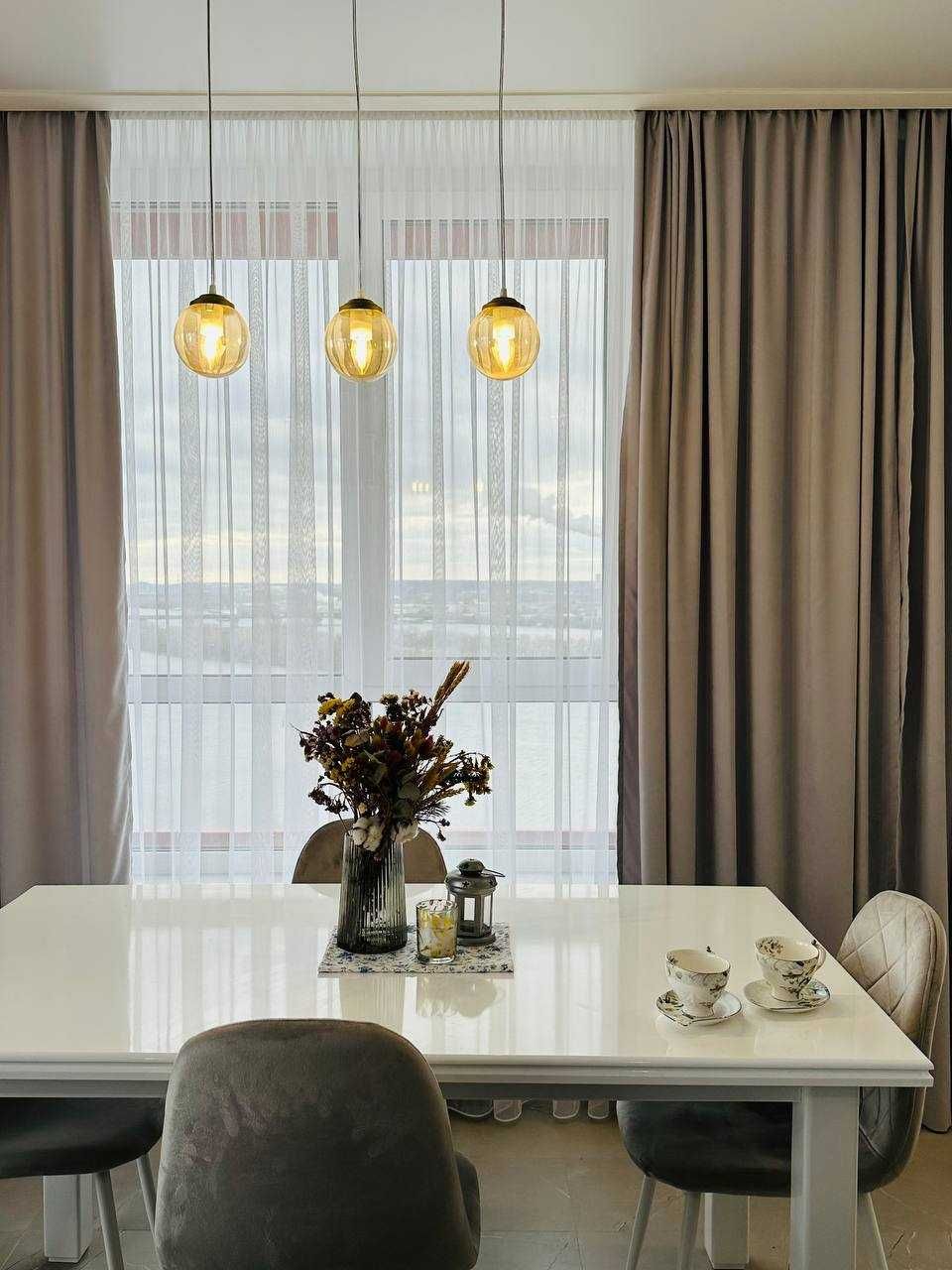 Modern Two-Room Apartment with Panoramic City Views
