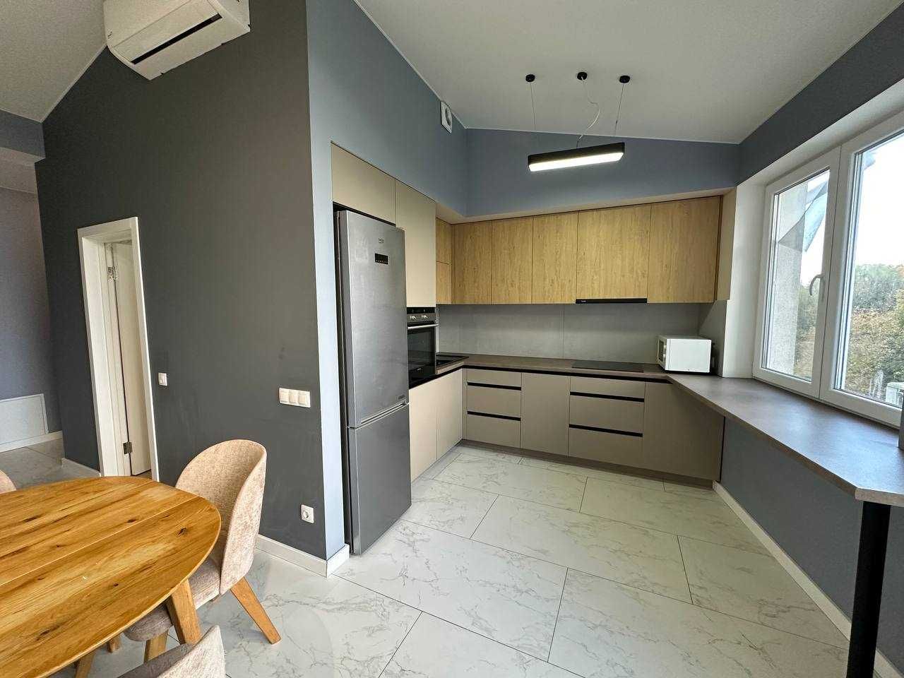 2-Room Apartment with Designer Renovation in New Building on Kniahyni Olhy Street