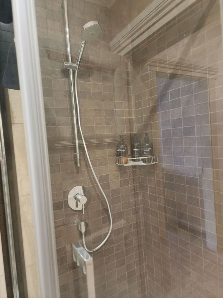 Brick Newbuild Apartment - Studio with Bedroom, First Rental