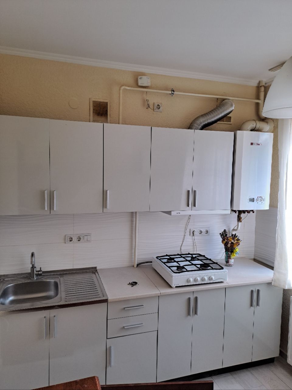 One-bedroom apartment in the center of Mukachevo with fresh renovation and new appliances