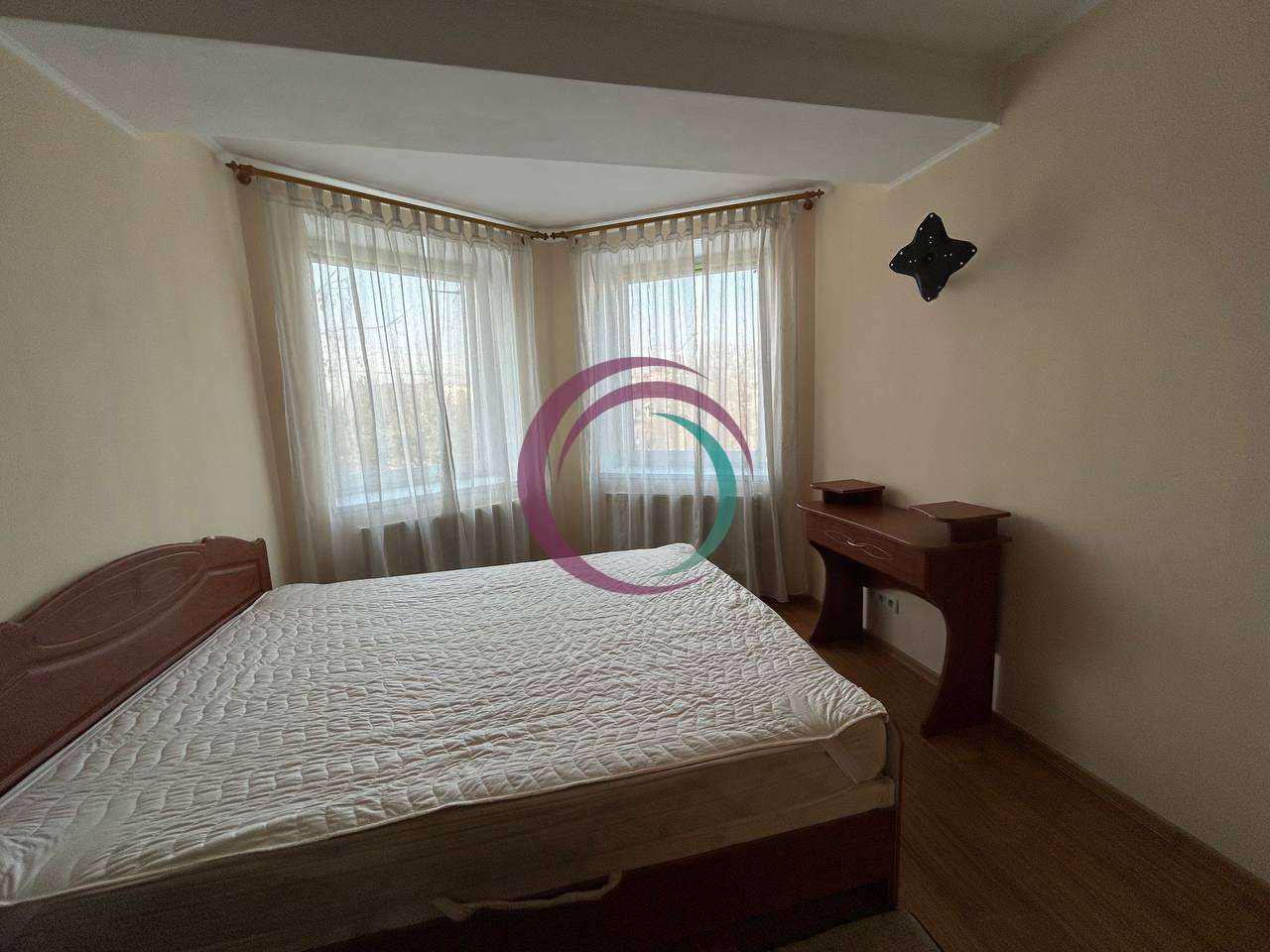 Spacious Apartment with Modern Kitchen on 11th Floor