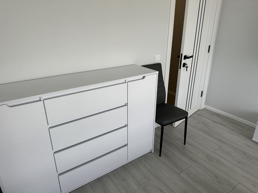 Bright and Modern 1.5-Room Apartment in ЖК Мала Прага