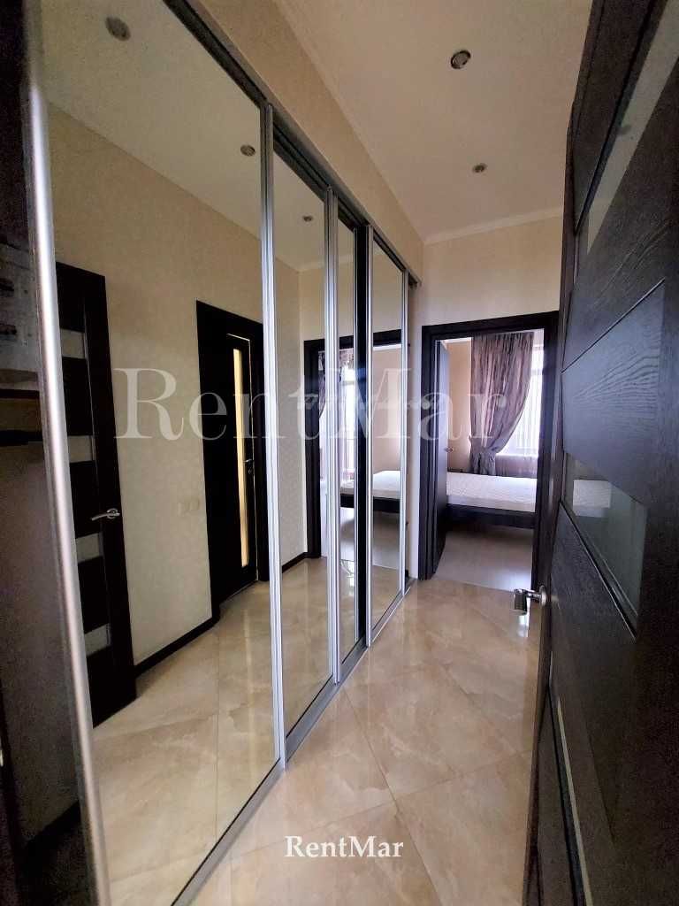 3-Bedroom Apartment on Greek Street, Sea and City View