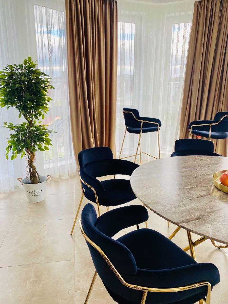 Luxury 3-room apartment with High Castle view near city center