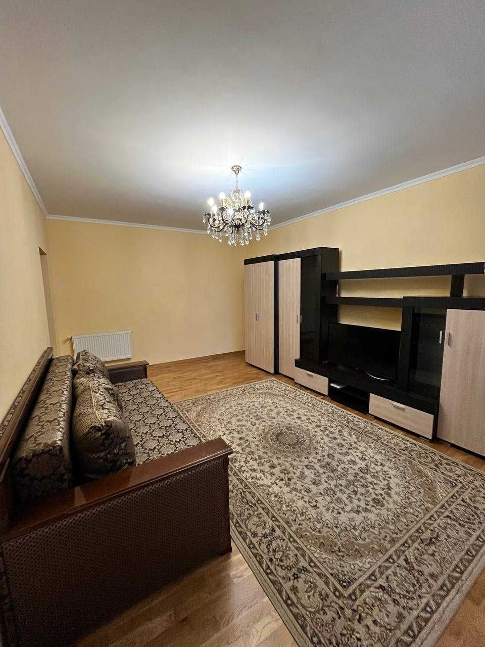 3-Room Apartment on Zelena Street with Parking and Balconies