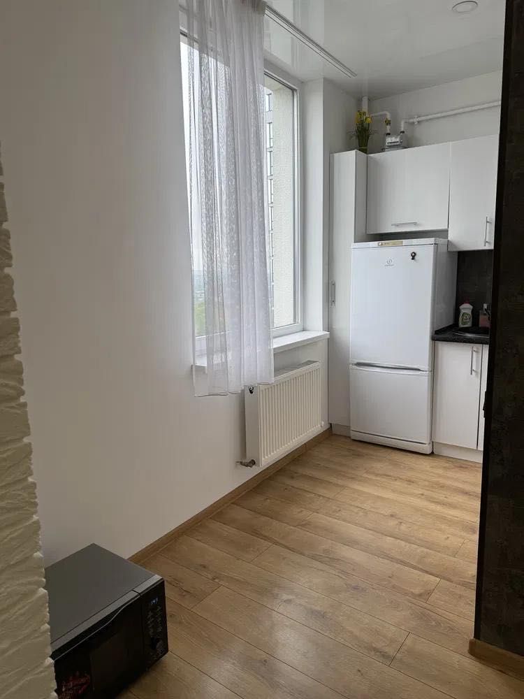 Spacious 1-Bedroom Apartment with City View in Shchaslyvy Complex