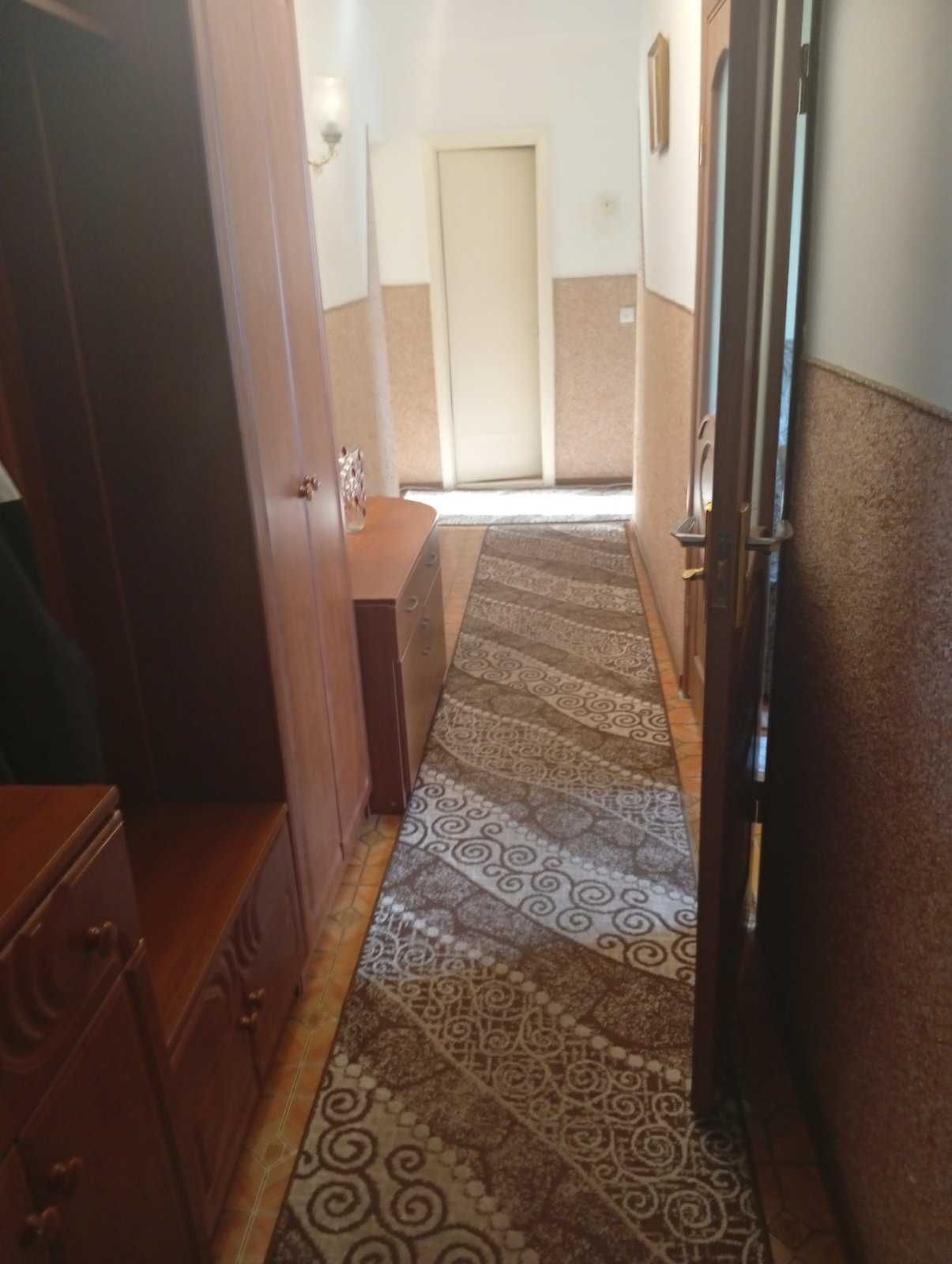 3-Room Apartment in Drohobych, Brick Building, 8th Floor