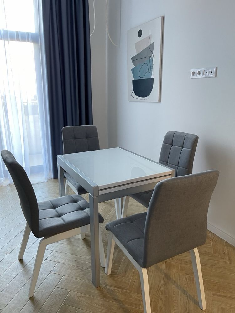 Spacious Apartment in Dream City Complex