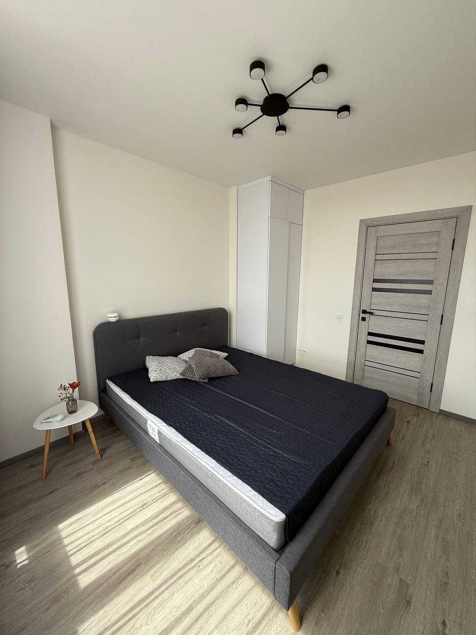 2-Room Apartment in New Building on Pasichna Street, Bright and Sunny