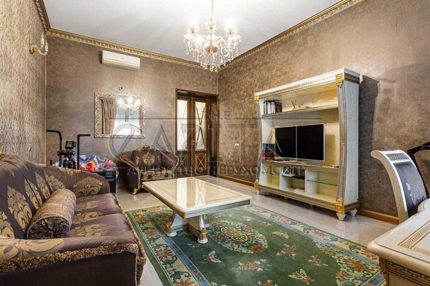 2-bedroom apartment in government quarter, Bankova Street