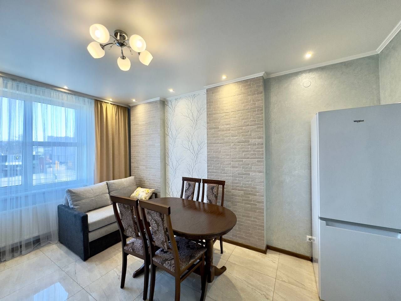 1-Bedroom Apartment with Separate Kitchen, Balcony, and Full Appliance Set