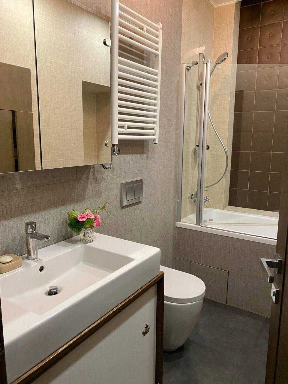 3-Room Apartment in City Center on Zhylianska Street