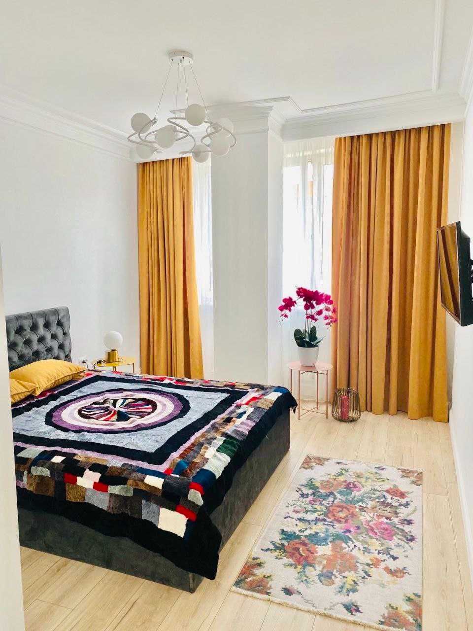 Luxury 3-room apartment with High Castle view near city center