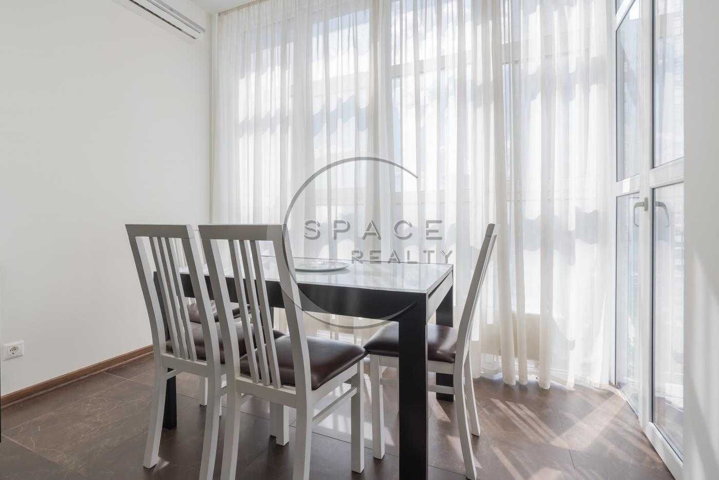 Two-bedroom apartment in Novopecherski Lipky residential complex