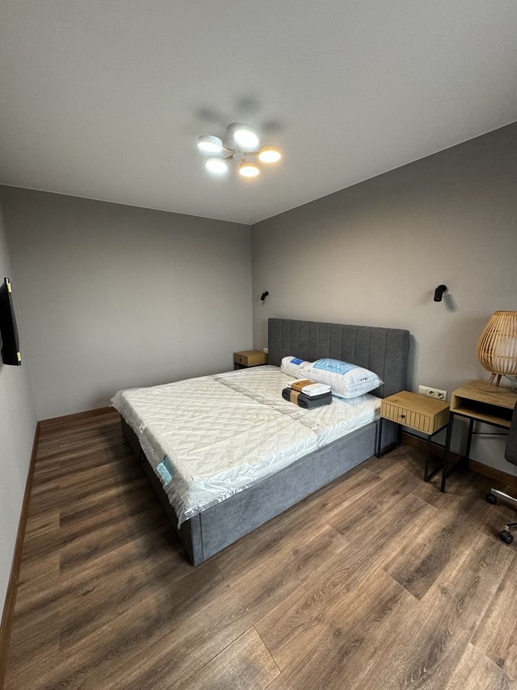 Modern Studio Apartment Near City Center with Amenities