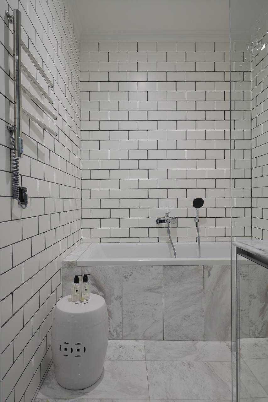 Elegant 3-bedroom apartment in Novopechersk Lipki complex