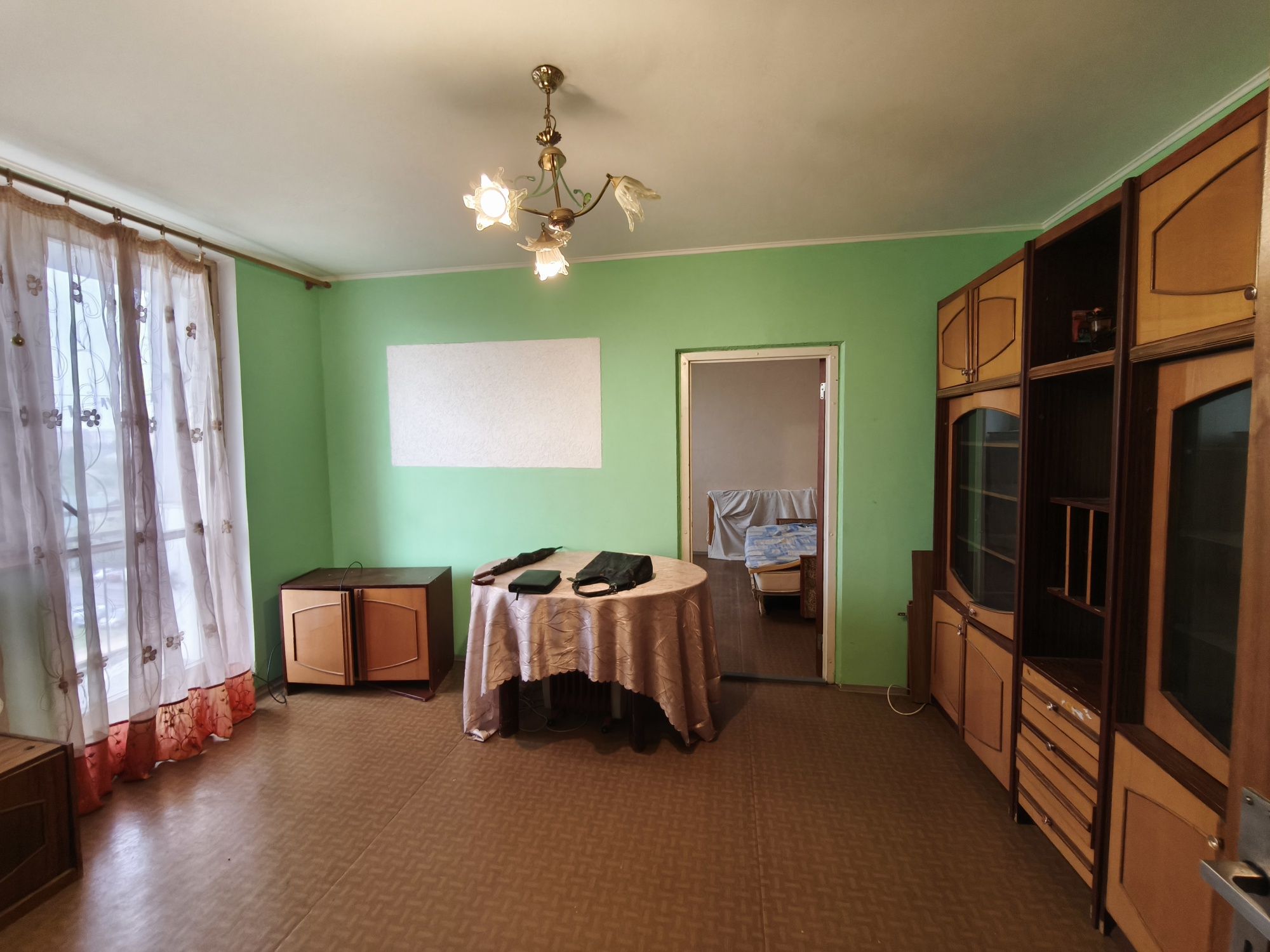 Two-room apartment on Lehotsky Street, Uzhhorod