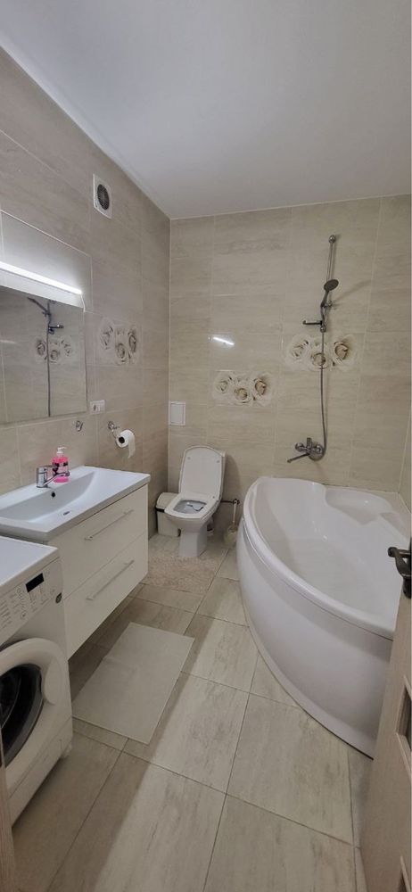 Modern Apartment Near Tokyo Mall with Pet Policy