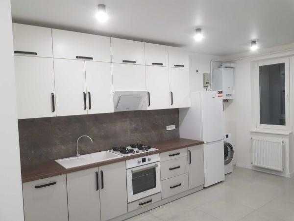 Modern 2-Bed Apartment Near Railway Station