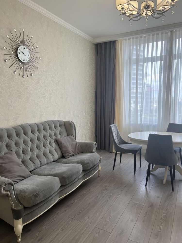 Stylish 2-Room Apartment in Aristokrat Complex, Pechersk Area