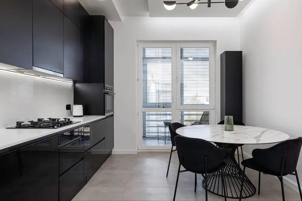2-Room Apartment with Terrace and Balcony in New Building