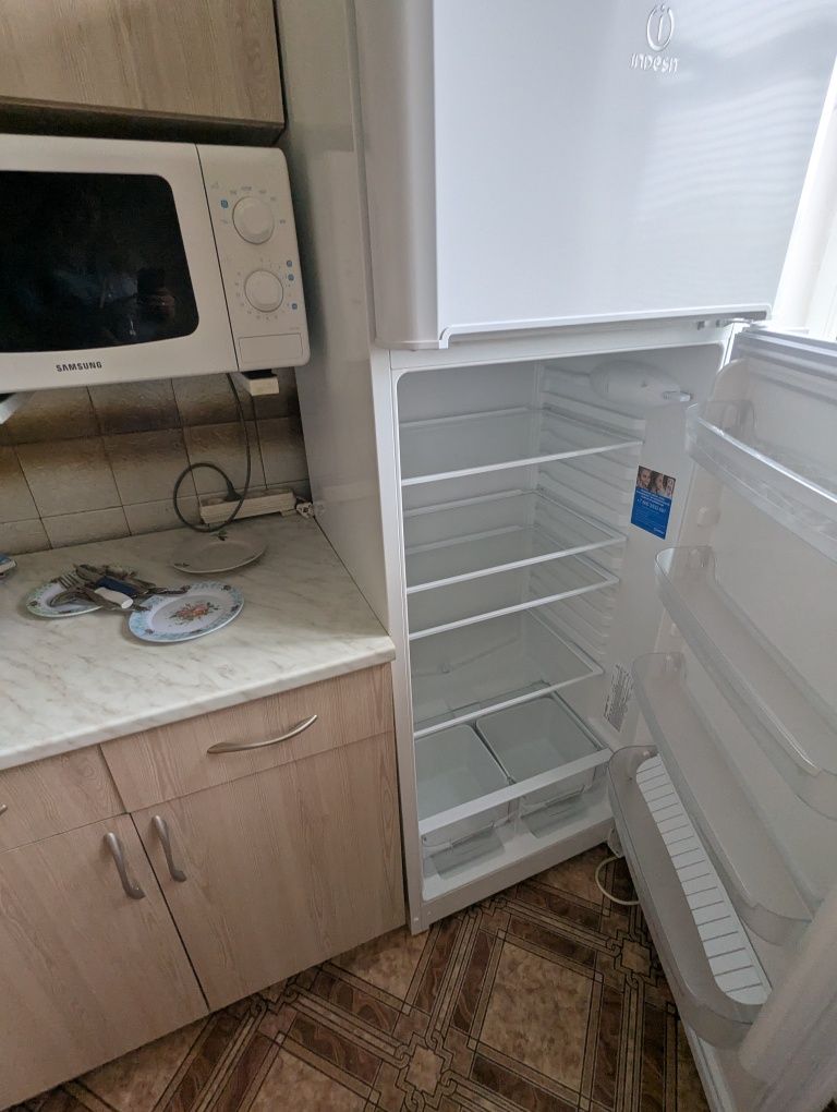 1-Room Apartment on Hasheka Street, 5th Floor, Partially Furnished