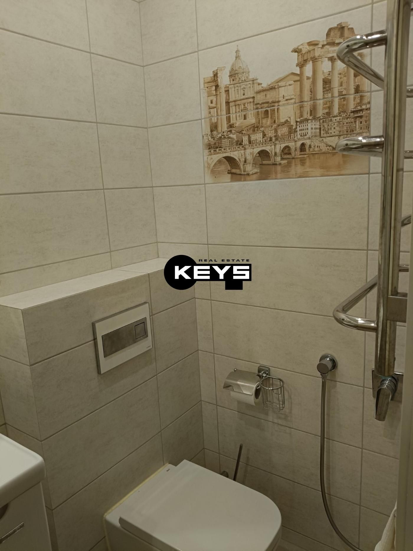 Spacious 2-bedroom apartment in French Quarter 2 residential complex