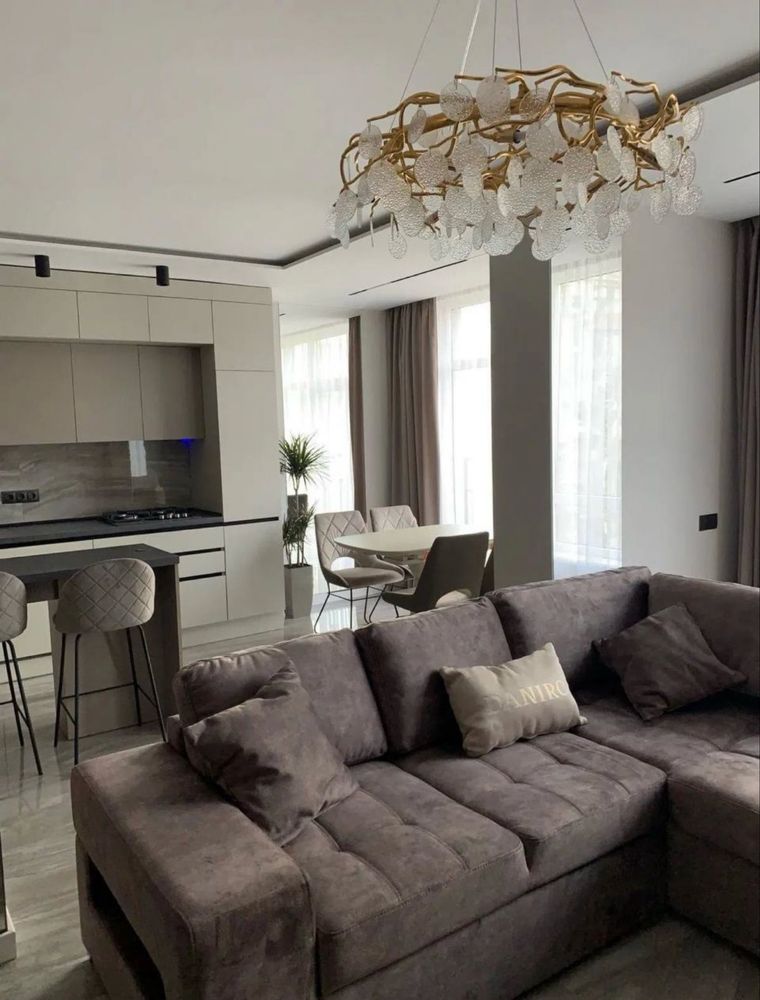 Spacious 1-bedroom apartment with large kitchen in ЖК Семицвіт