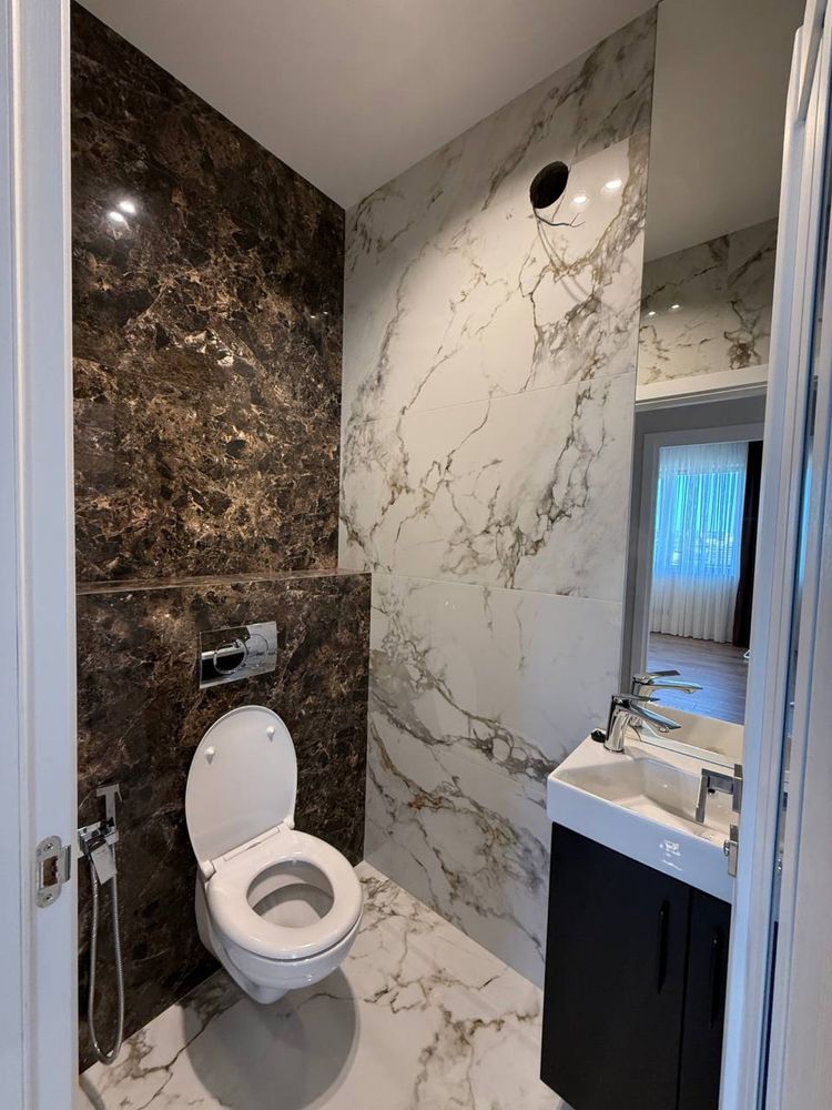 Designer 2-Room Apartment in City Center with Riverside Location
