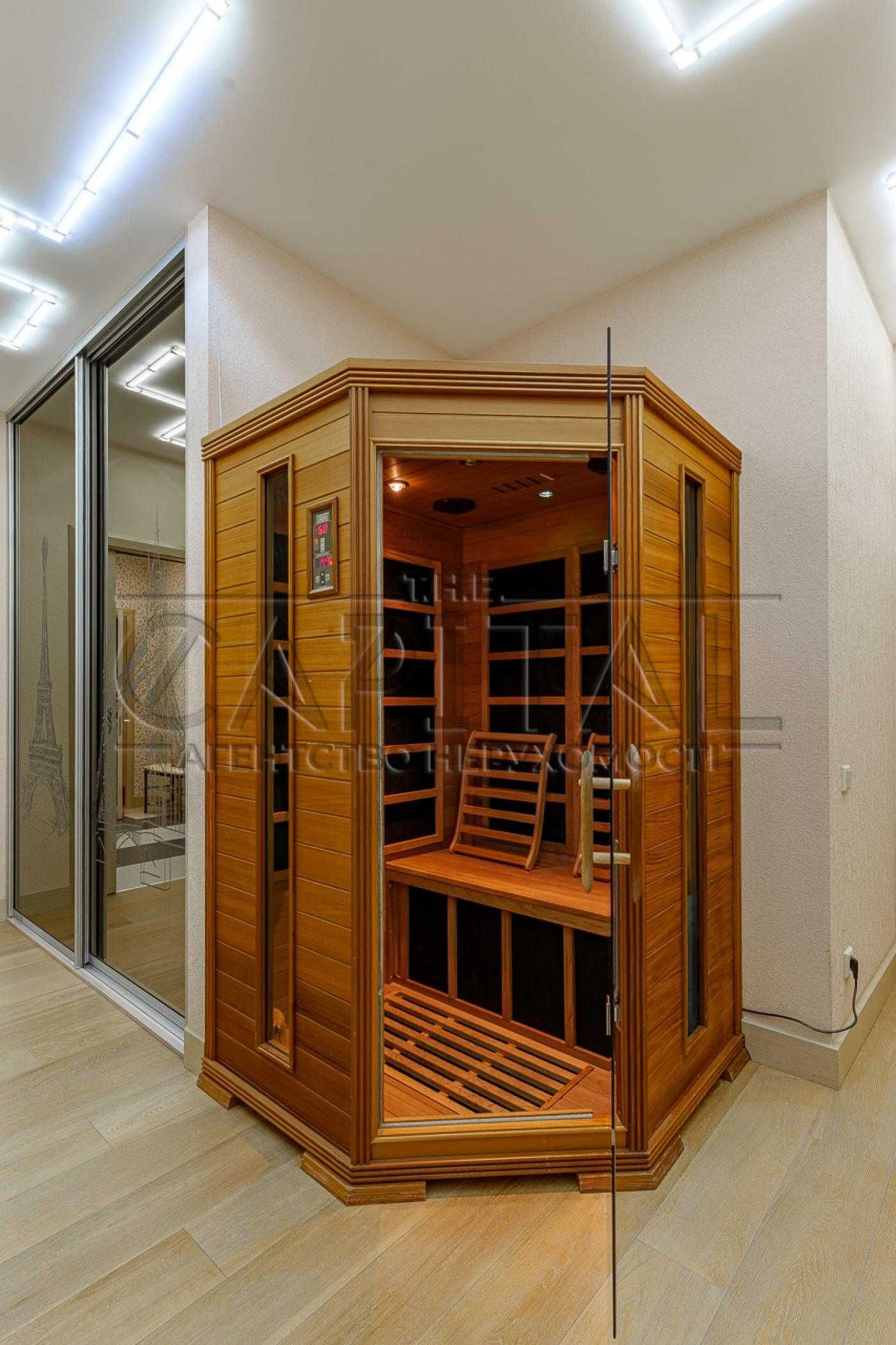 Spacious Business Class Apartment in Dniprovskyi District, Kyiv