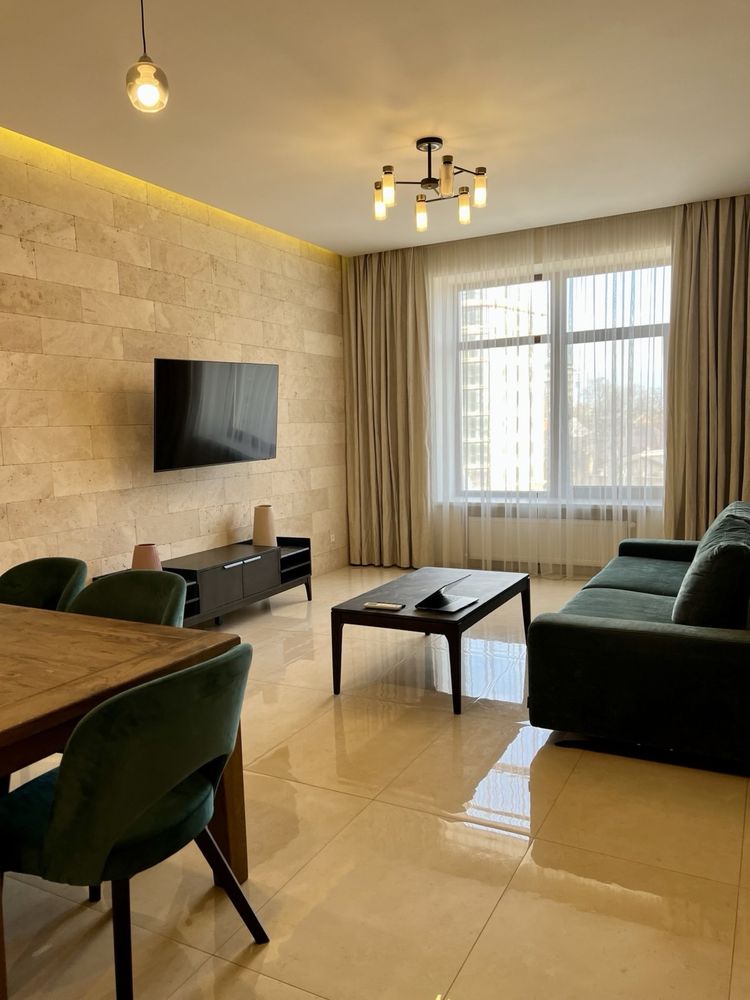Modern 2-Bedroom Apartment with Sea View on French Boulevard