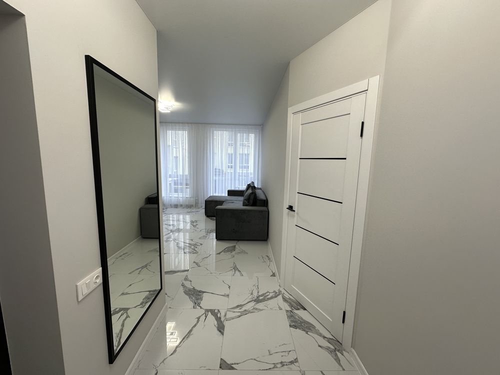 Stylish Apartment near Halytskyi Crossroads