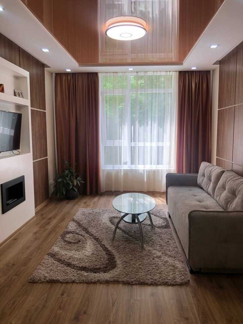 2-Room Apartment in Shevchenko Street, ЖК 'Semitsvet'
