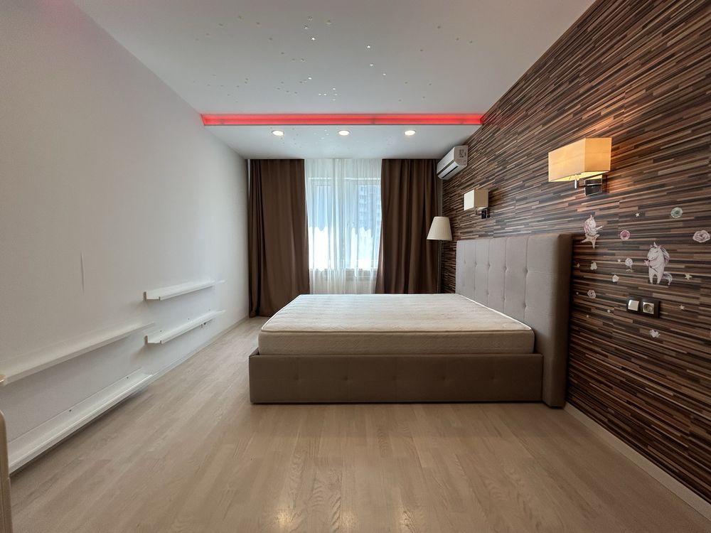 2-Room Apartment near Osokорки Metro, Fully Equipped
