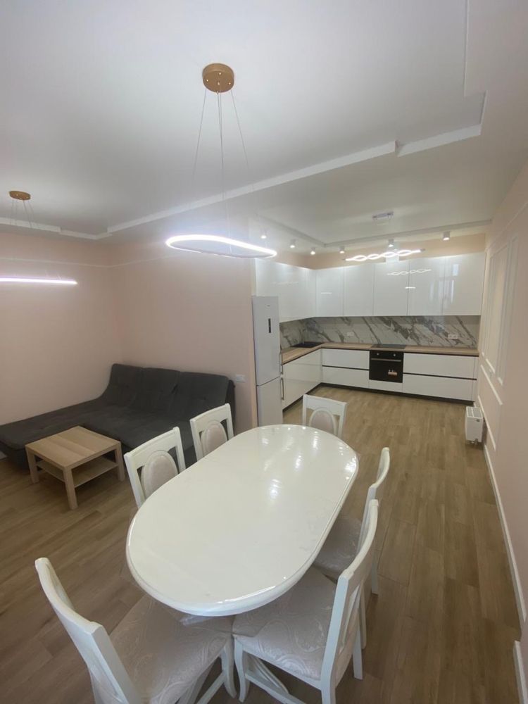 Sea View 2-Bedroom Apartment at French Boulevard, 9th Pearl Complex